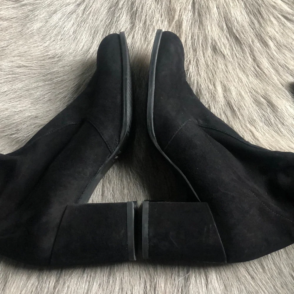 Stuart Weitzman Tieland Black Over-the-Knee Suede Boots
